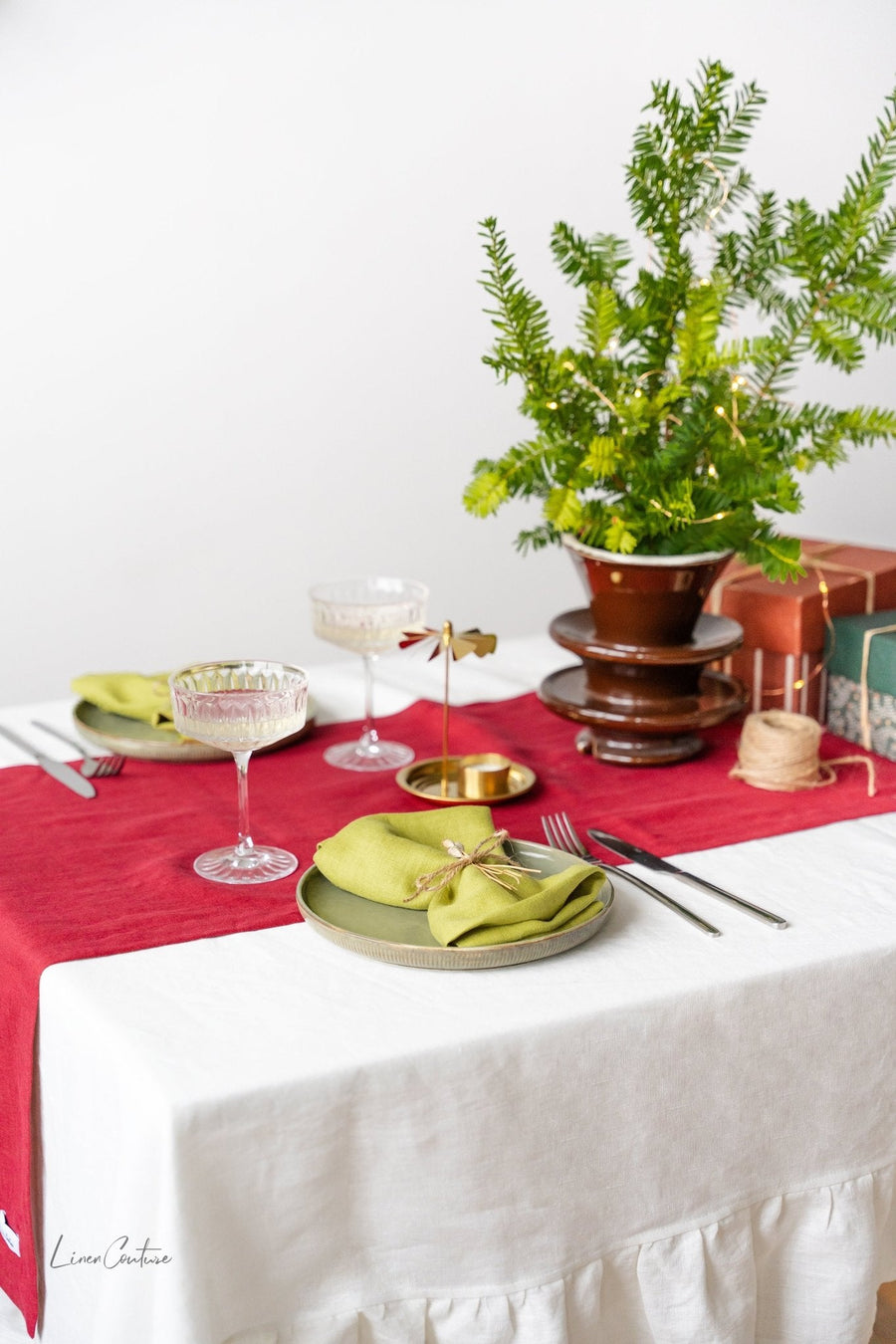 Christmas Cyclamen Red Dining Table Runner - Linen Couture