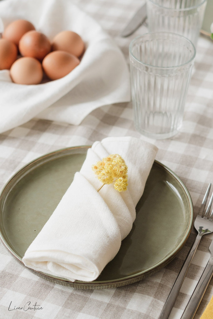 Light pink linen placemats set - Linen Couture