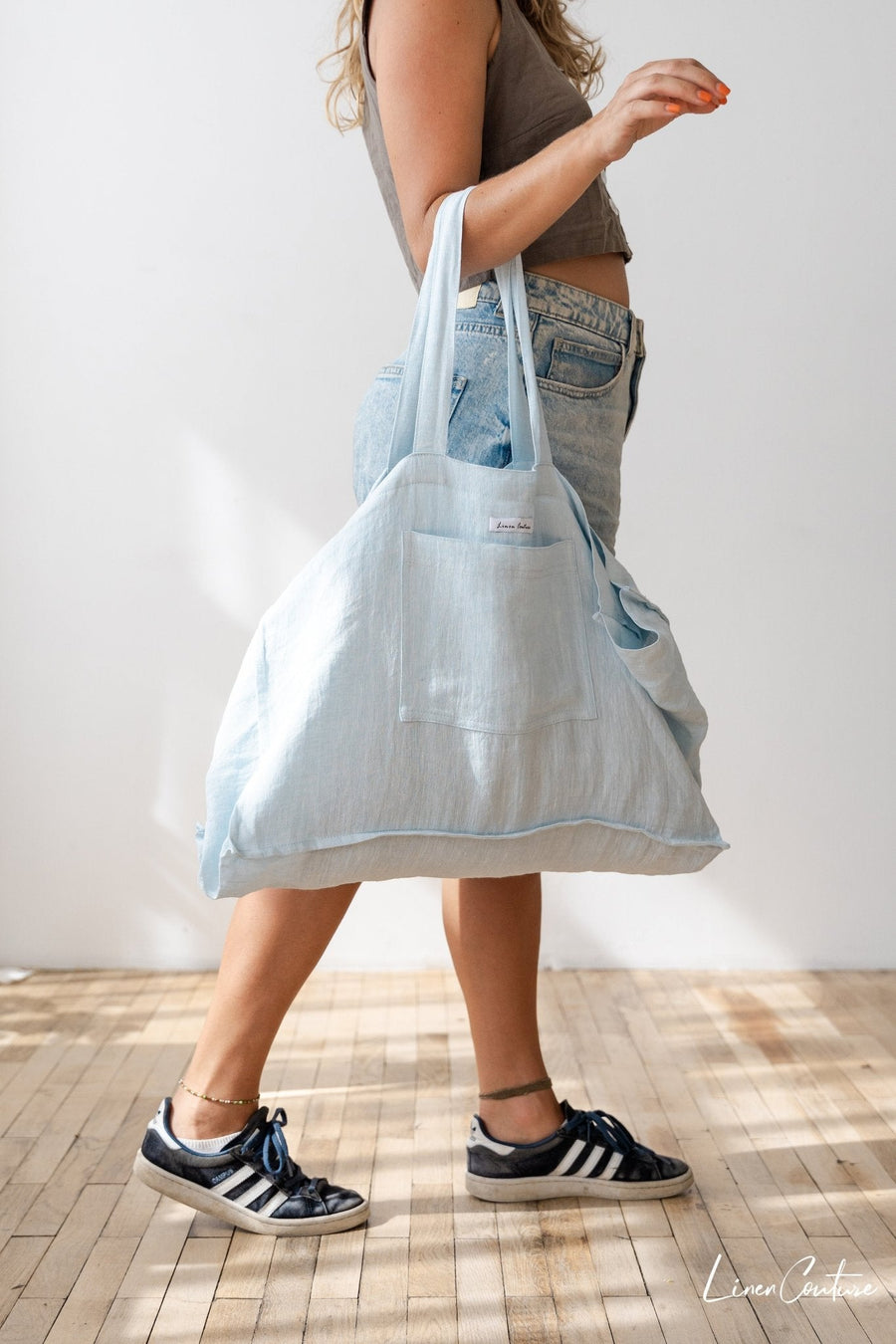 Linen beach bag with pocket and zipper in Baby Blue - Linen Couture