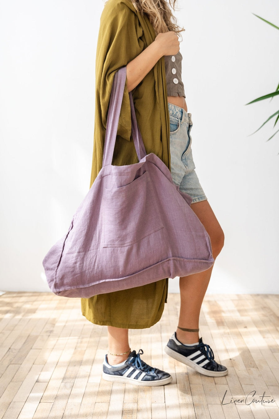 Linen beach bag with pocket and zipper in Pastel Plum - Linen Couture