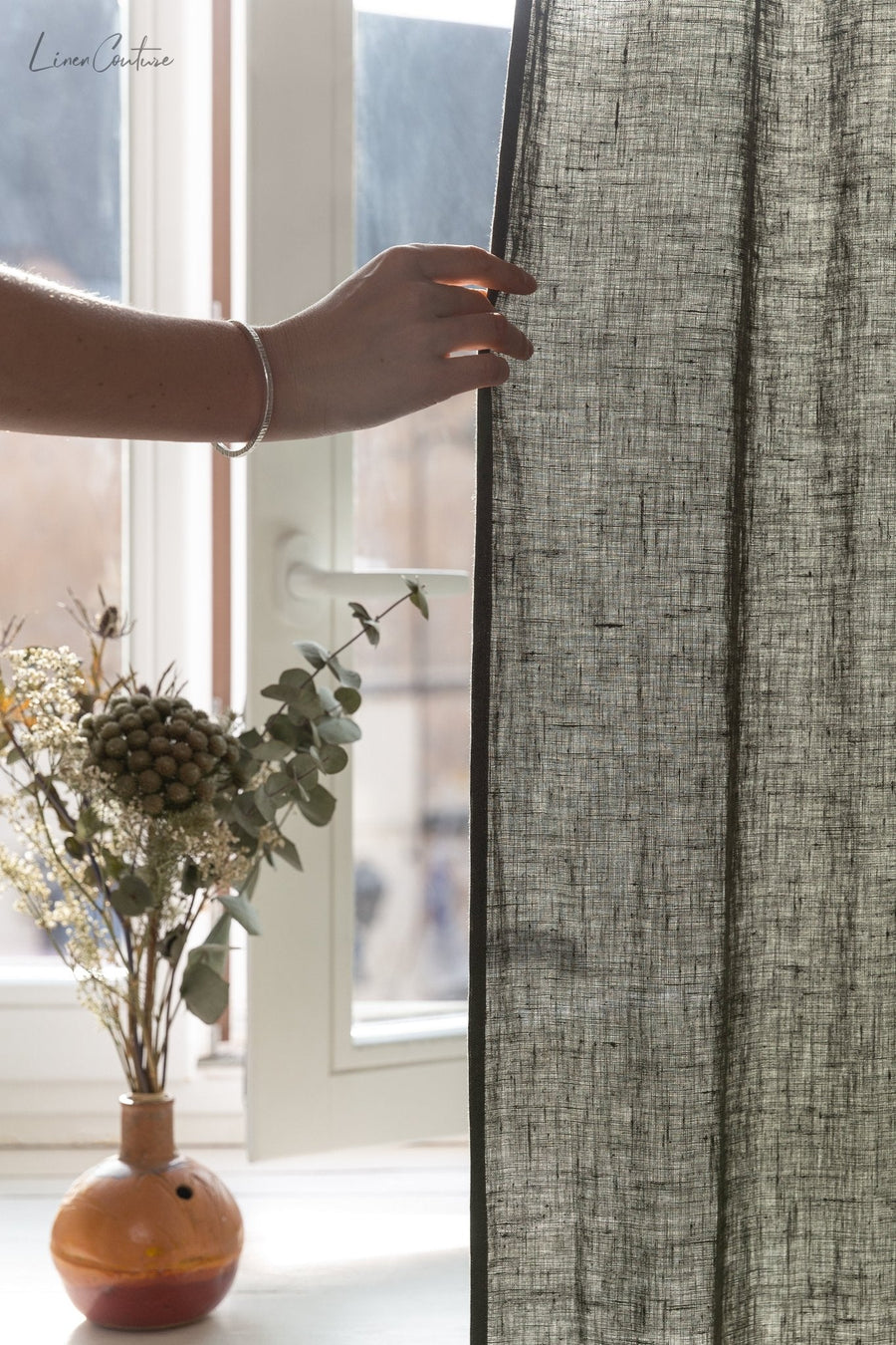 Linen curtain with pleating tape and crown in Safari green - Linen Couture