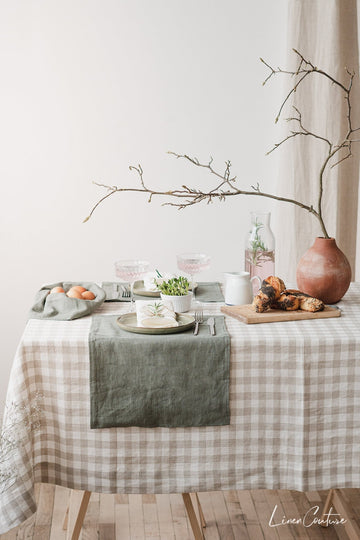 Linen table cloths - Linen Couture