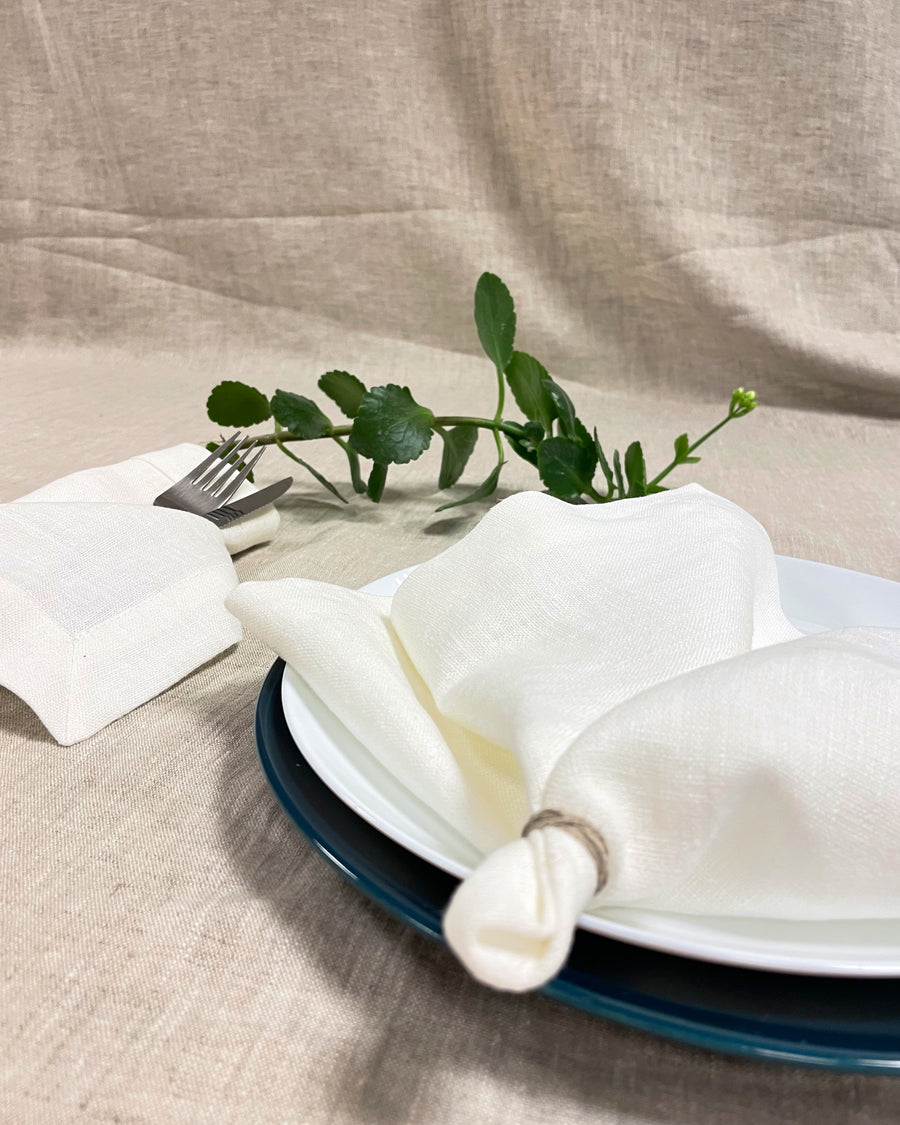 Set of White Linen Napkins with a Decorative Hem (250 gsm) - Linen Couture Boutique